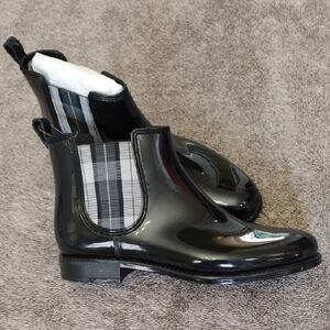 Henry Ferrera Marsala Plaid Rain Boots NWT